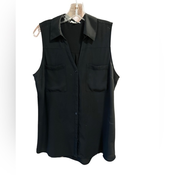 Express Black Sleeveless Button-Up Blouse - Picture 1 of 3